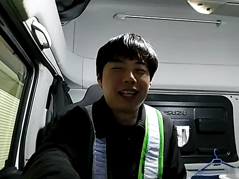 whitebriefboy webcam