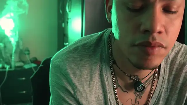 AlphaMasterXxx webcam