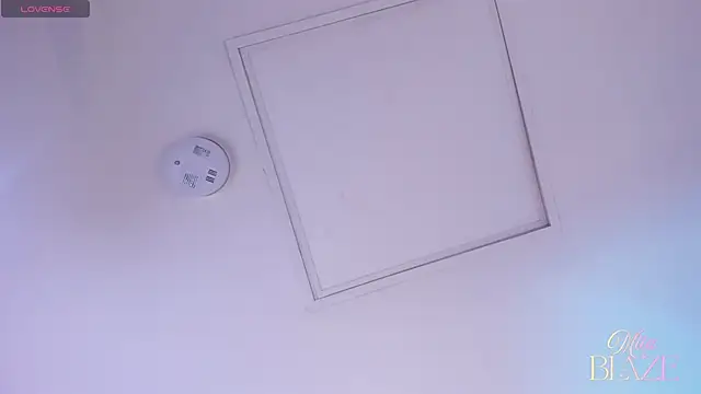 miia_blaze webcam
