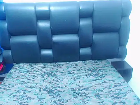 XNoahDeepThroatX webcam