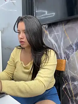 Miss_Bella_Flame webcam