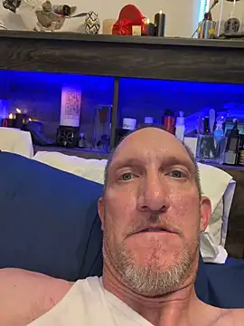 bilateralBKamputee webcam