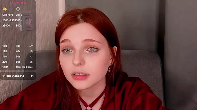 anniekim_ (F teen) - Tease boobs close up