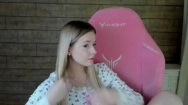 MilanaBalmain webcam