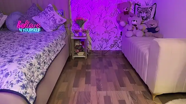 Laila_on_Fire webcam