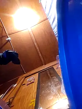 UncutHammer69 webcam