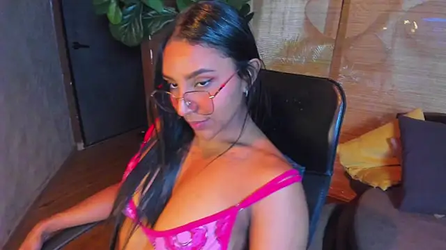 Victoria_Gonzalez webcam