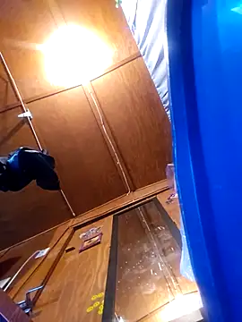 UncutHammer69 webcam