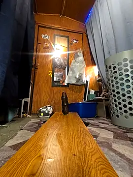 UncutHammer69 webcam