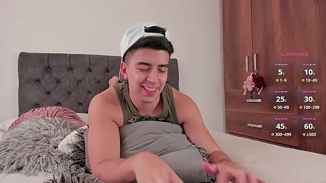 jordanmuskk - Jordanmuskk's free webcam - UK Sex Cams