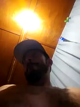 UncutHammer69 webcam