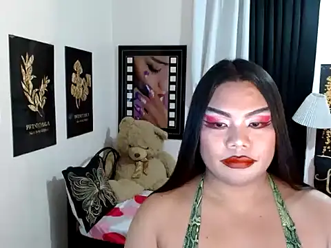 TSbrianaHugeCock webcam