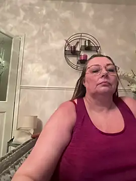 BuxomKitty_BBW webcam