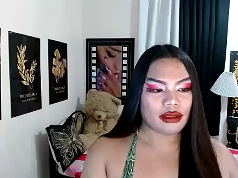 TSbrianaHugeCock webcam