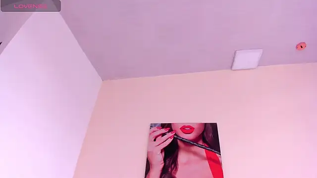 violet_myerrs webcam