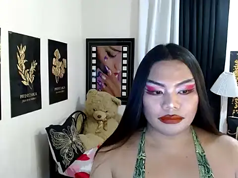 TSbrianaHugeCock webcam