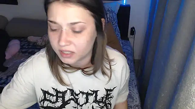 AlienforTwenty webcam