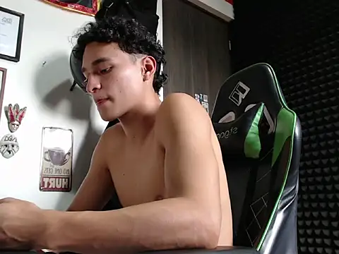 Mr_Lollipop77 webcam