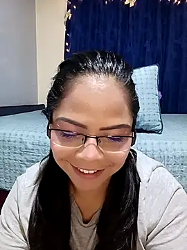 rousse_sinclair - ROUSSE_SINCLAIR's free webcam - UK Sex Cams