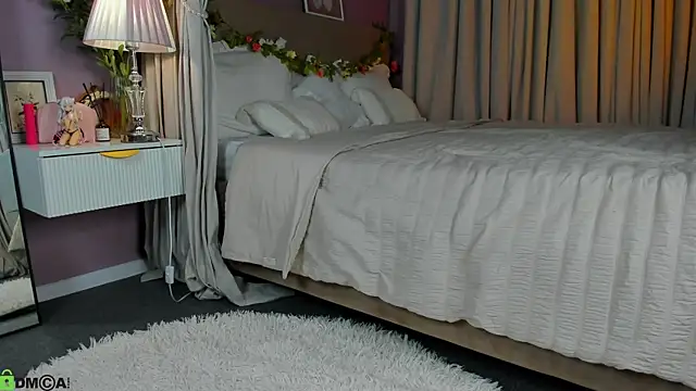 dearly_emily - Dearly_Emily's free webcam - UK Sex Cams