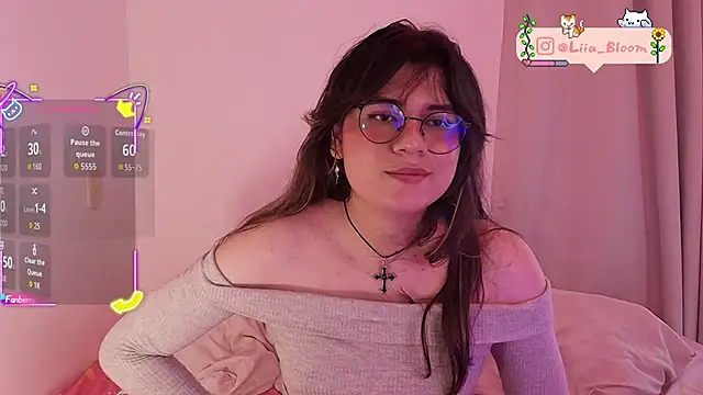 Liia-Bloom webcam