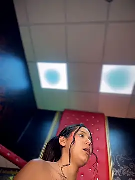 CherrySmirkXXX webcam