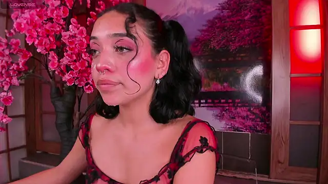 foxy_hannah - Foxy_hannah's free webcam - UK Sex Cams