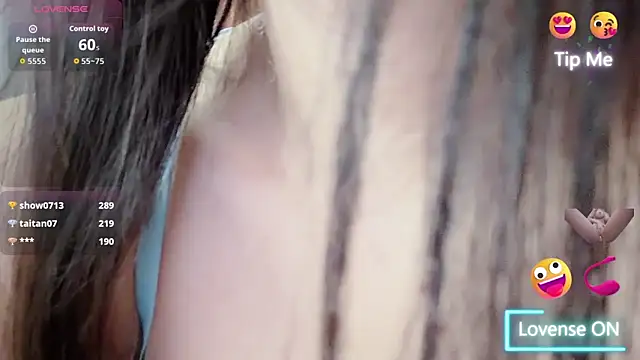 美女zhnlky在线直播