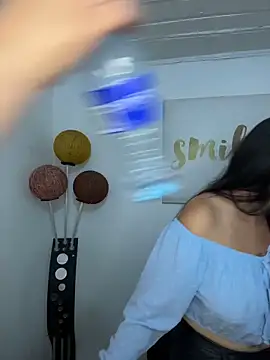 Antonella_Julieta webcam