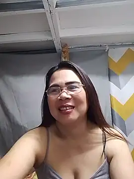 erma_joy - Erma_joy's free webcam - UK Sex Cams