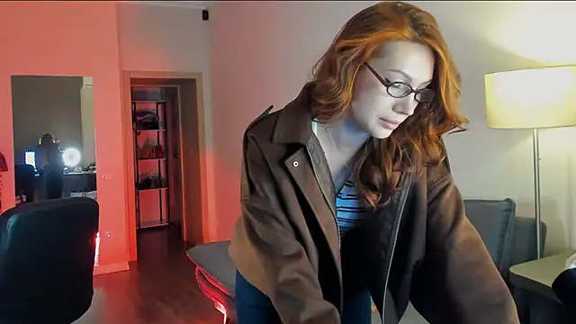 MariGven Stripchat cam model