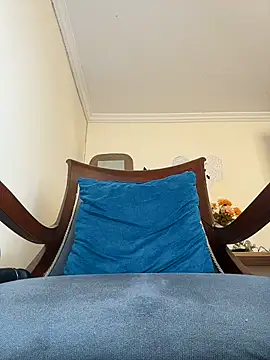 LilaRvsh Stripchat cam model