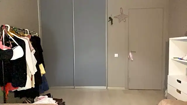 jonnaszerszen (F teen) - take off my panties <3