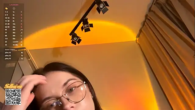 DorothyJones - Live Cam