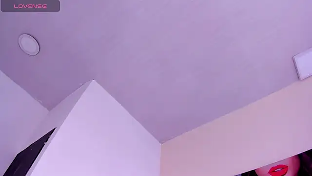 violet_myerrs webcam