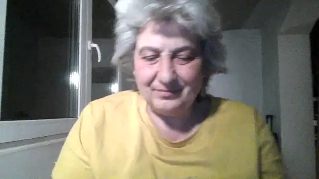 ExquisiteMature webcam