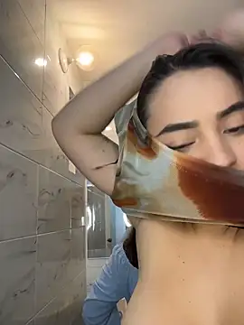 Antonella_Julieta webcam