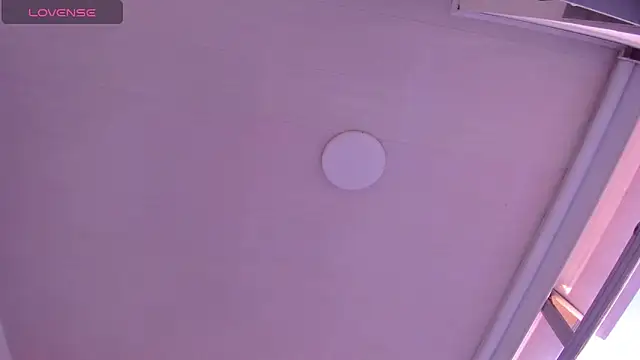 violet_myerrs webcam