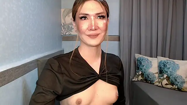 xMeganFucks69 webcam