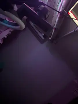 emely-lysea - Emely-lysea's free webcam - UK Sex Cams