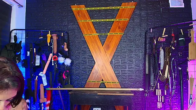 Mistress_lexi_bdsm webcam