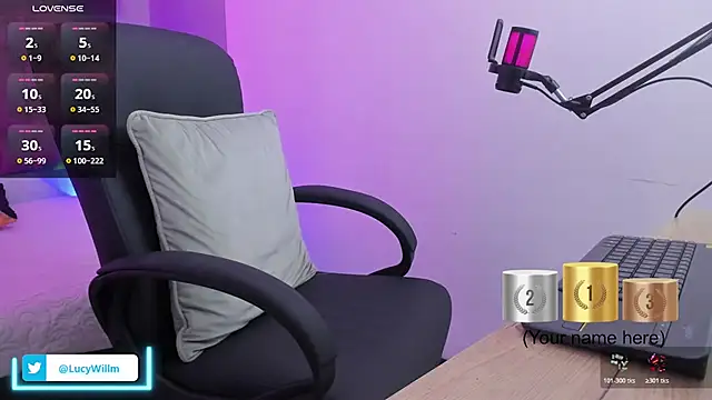 Lucy_Williiams webcam