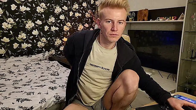 Vuitton live sex cam