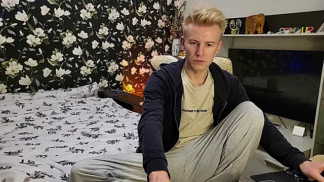 Vuitton live sex cam