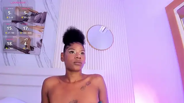 Afro_Luna webcam