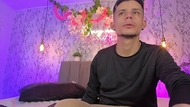 Bonny_and_carrot webcam