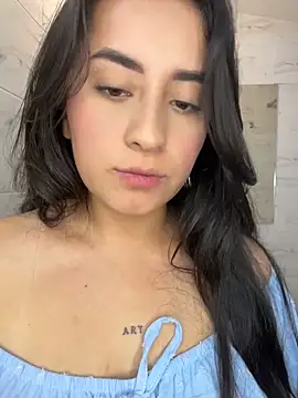 Antonella_Julieta webcam