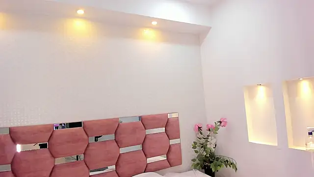 violet_giraldo - Violet_giraldo's free webcam - UK Sex Cams