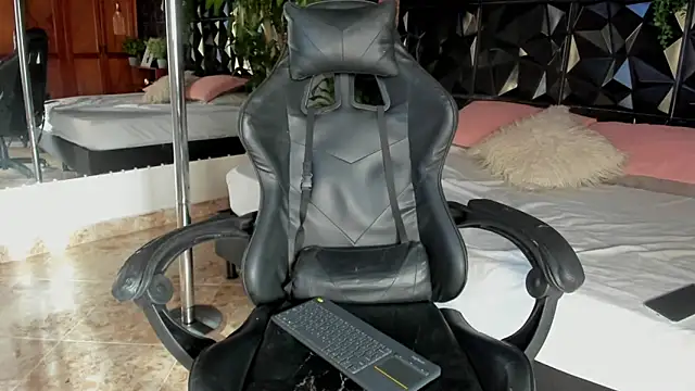 elliot_colton webcam