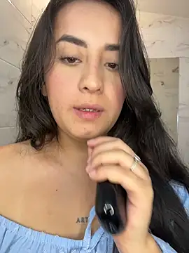 Antonella_Julieta webcam